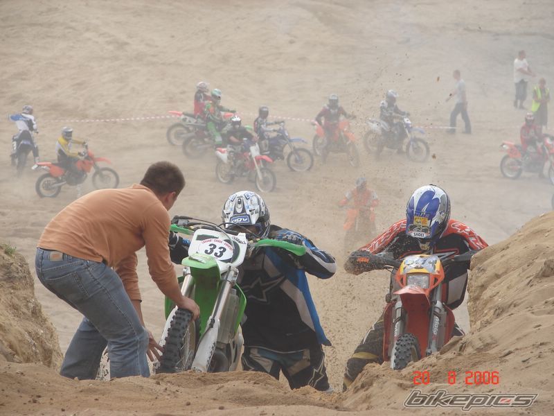 Photo 672915