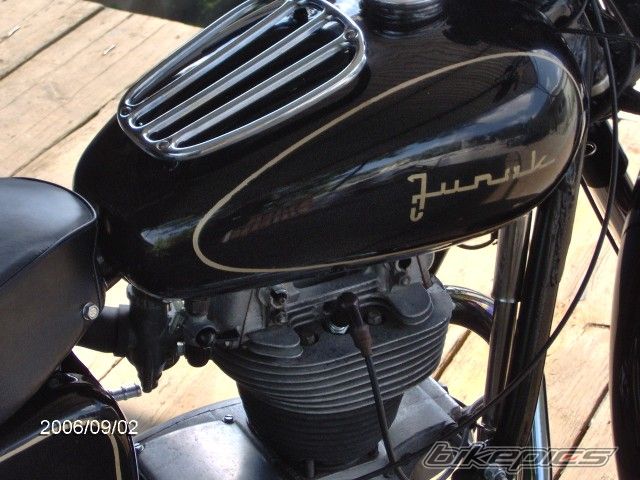 Photo 673295