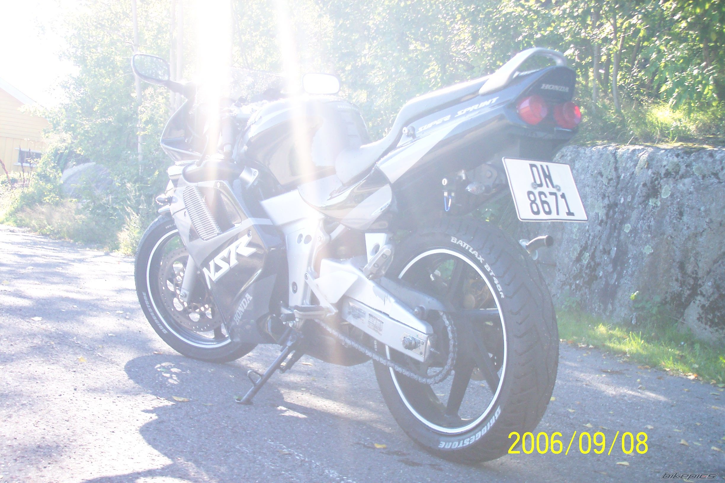 Photo 673918