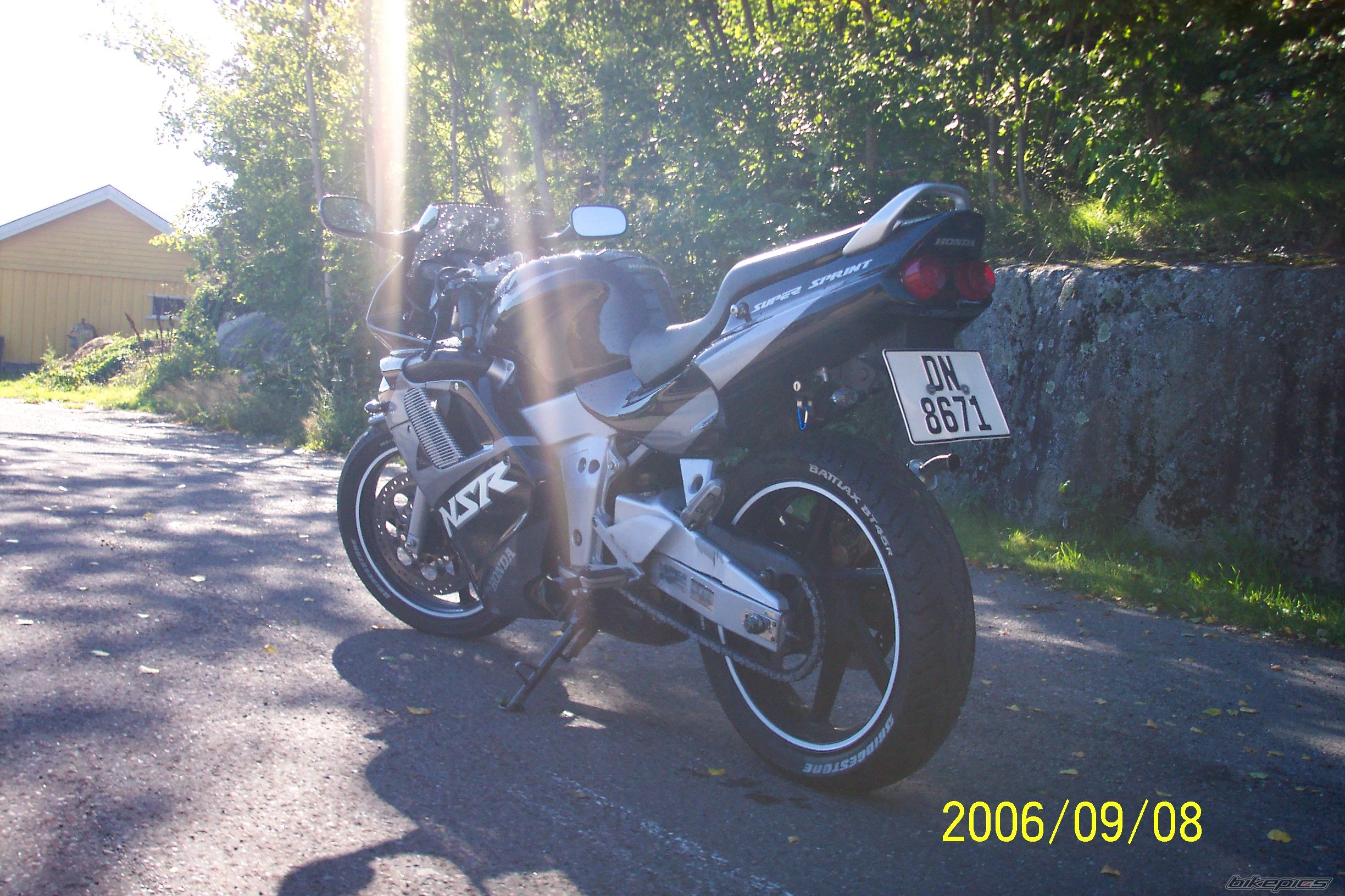 Photo 673920