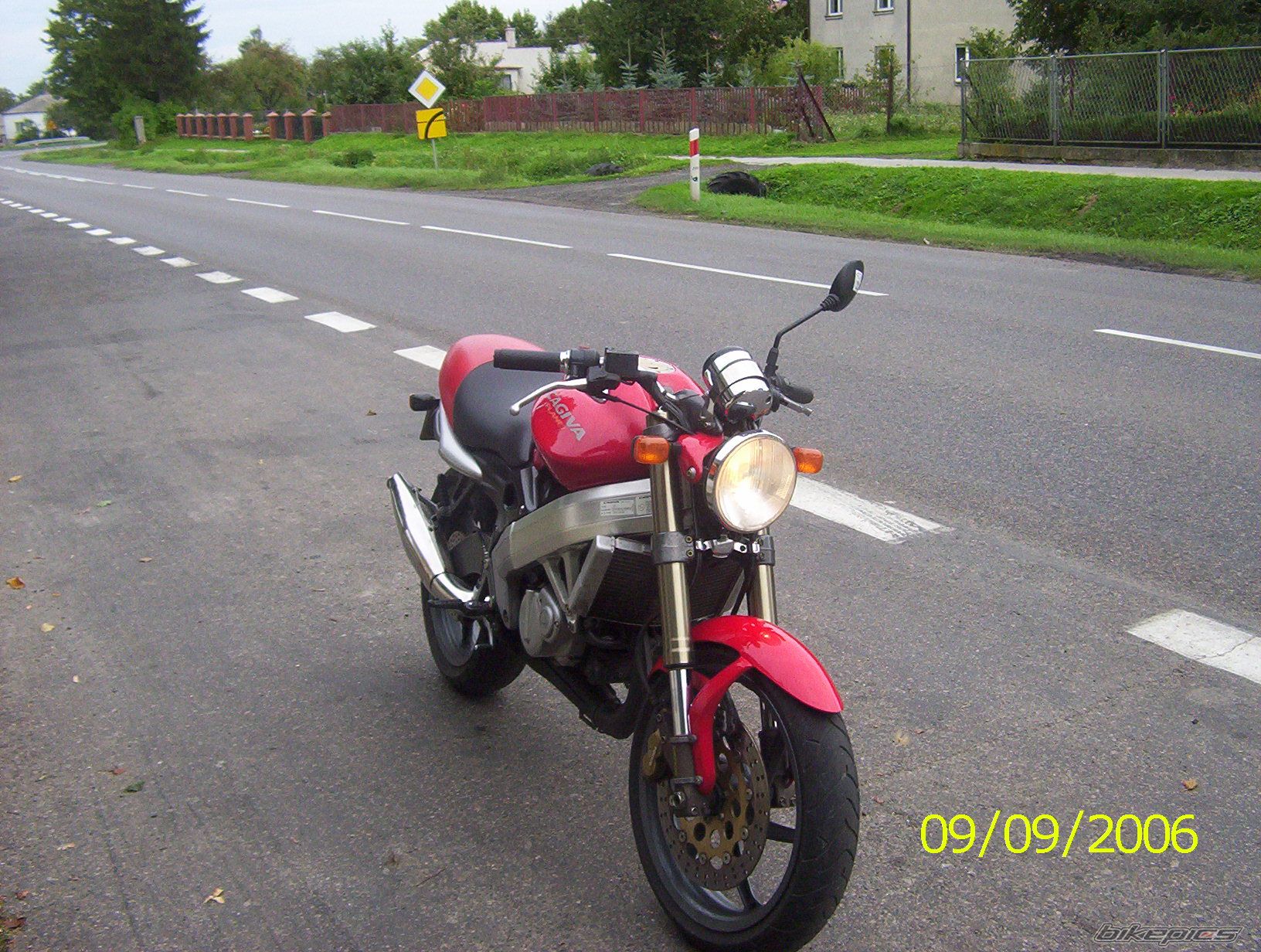 Photo 674608