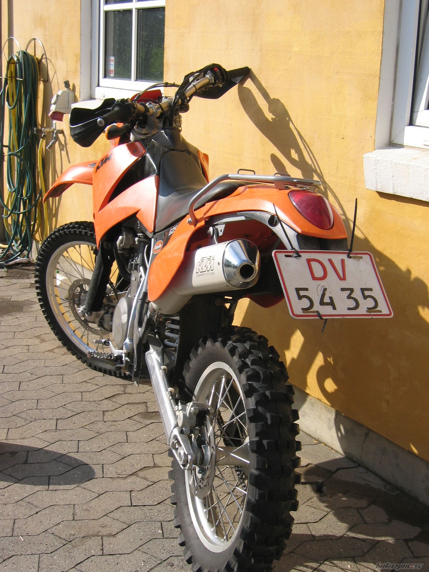 Photo 675183