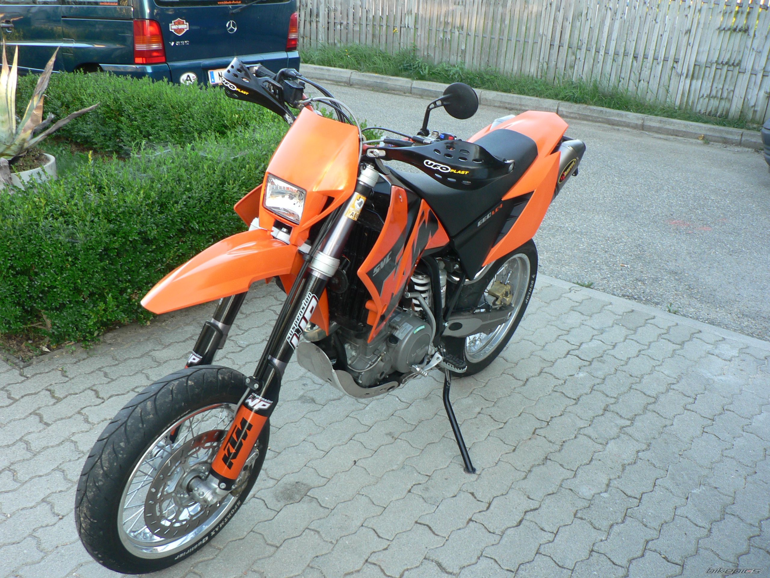 Photo 675945