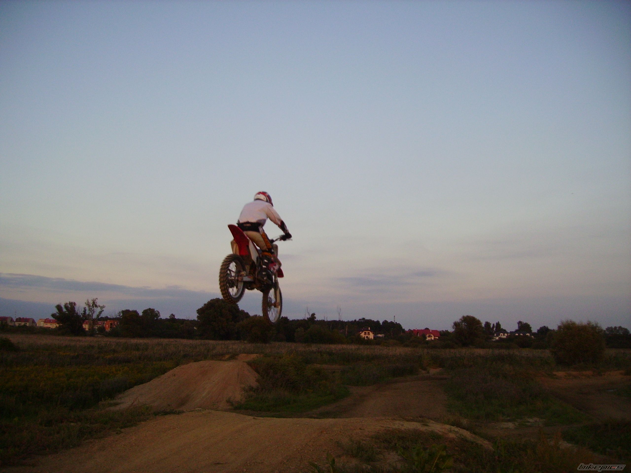 Photo 676018