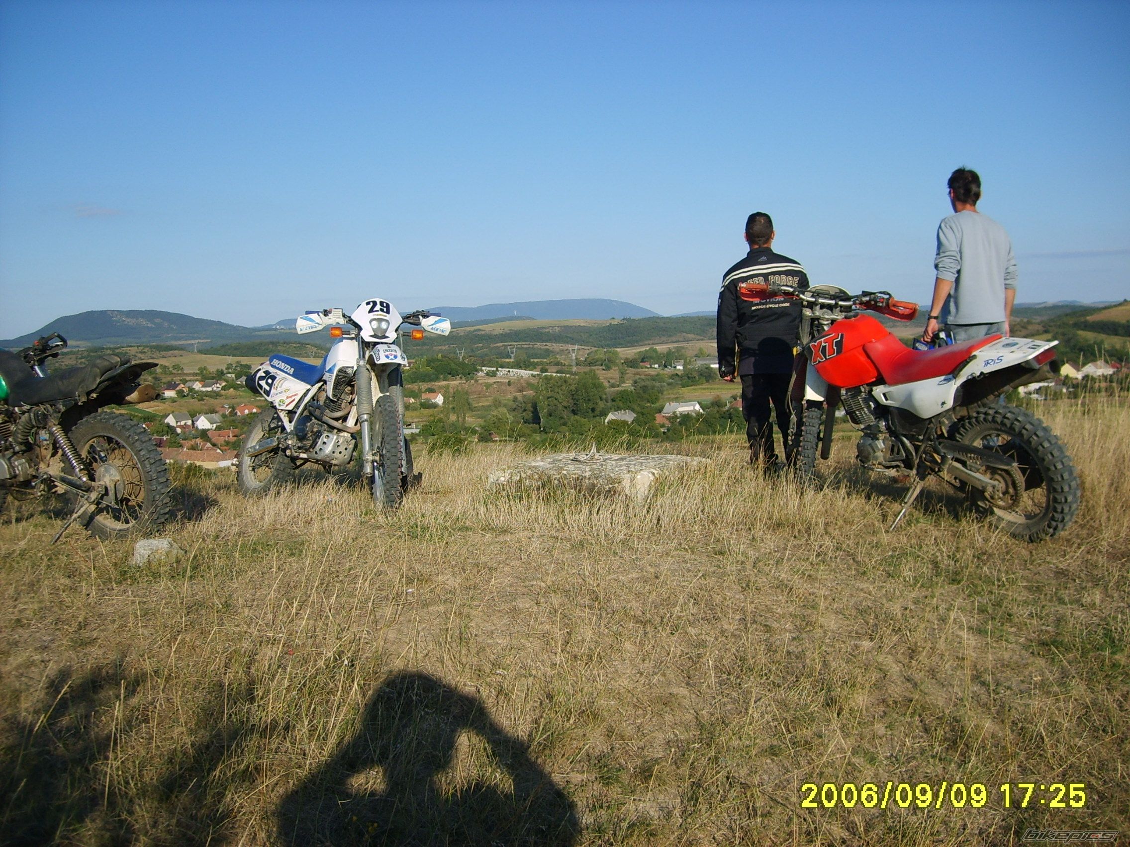 Photo 676216