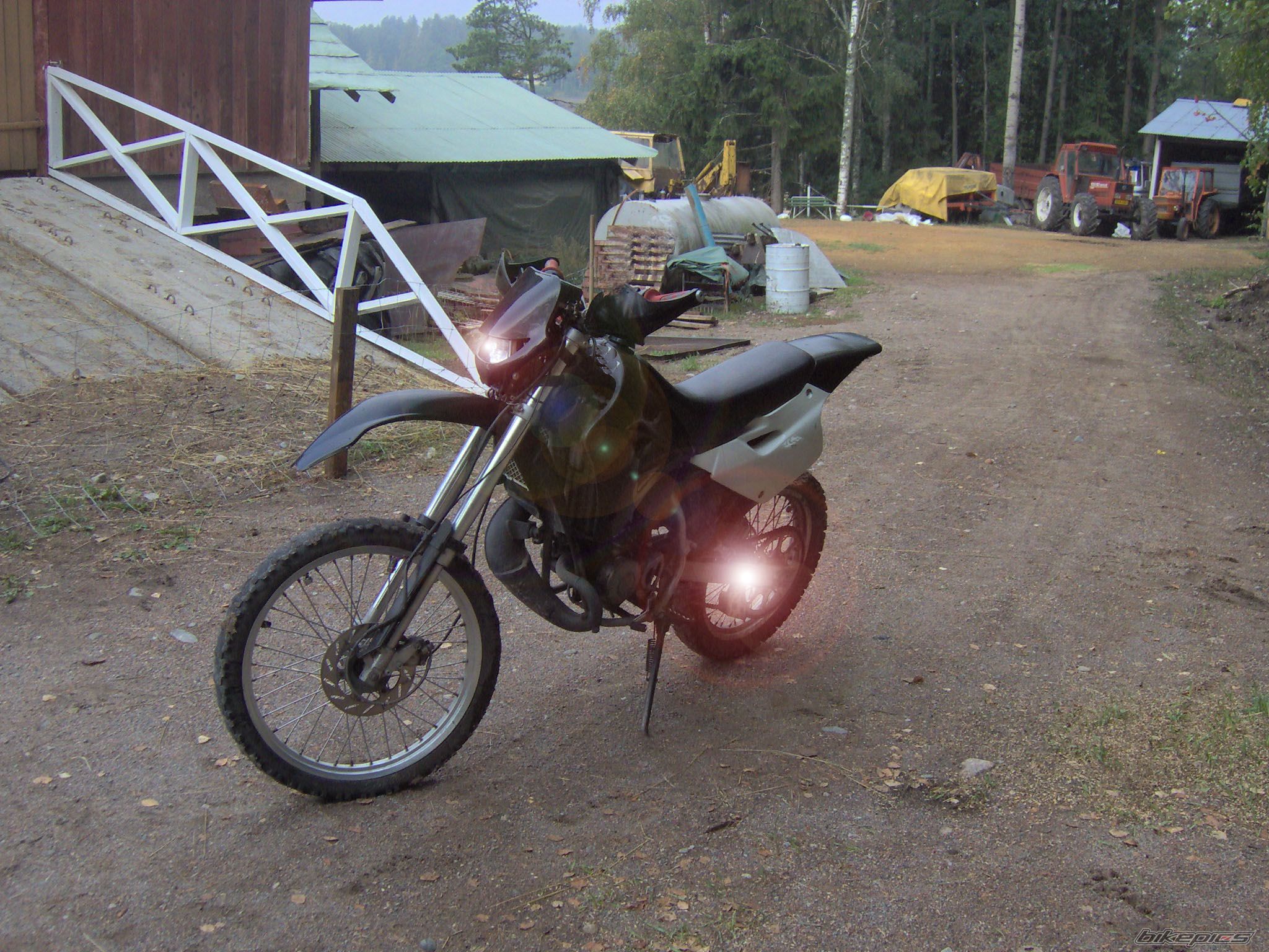 Photo 676924
