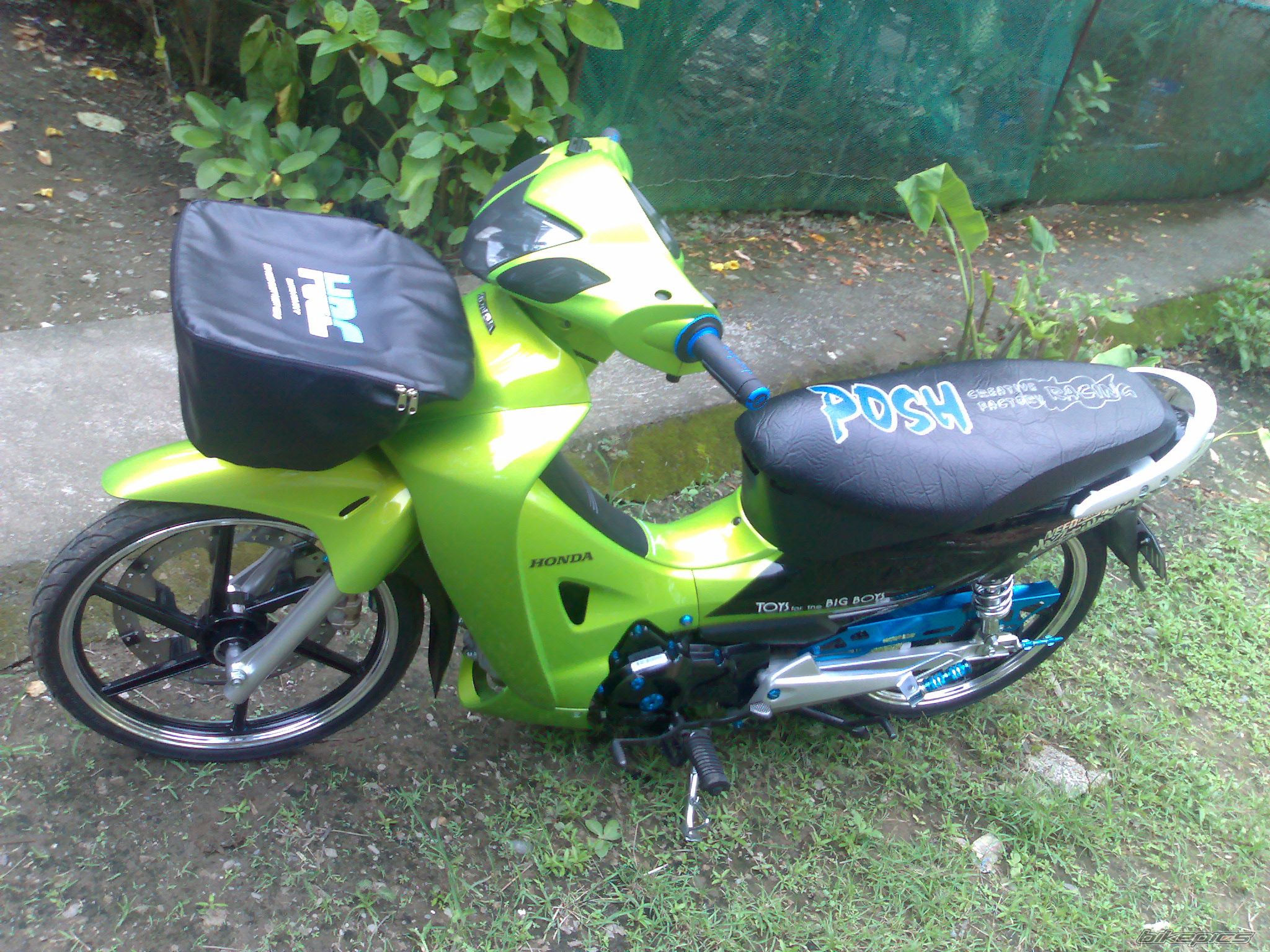 Photo 677078