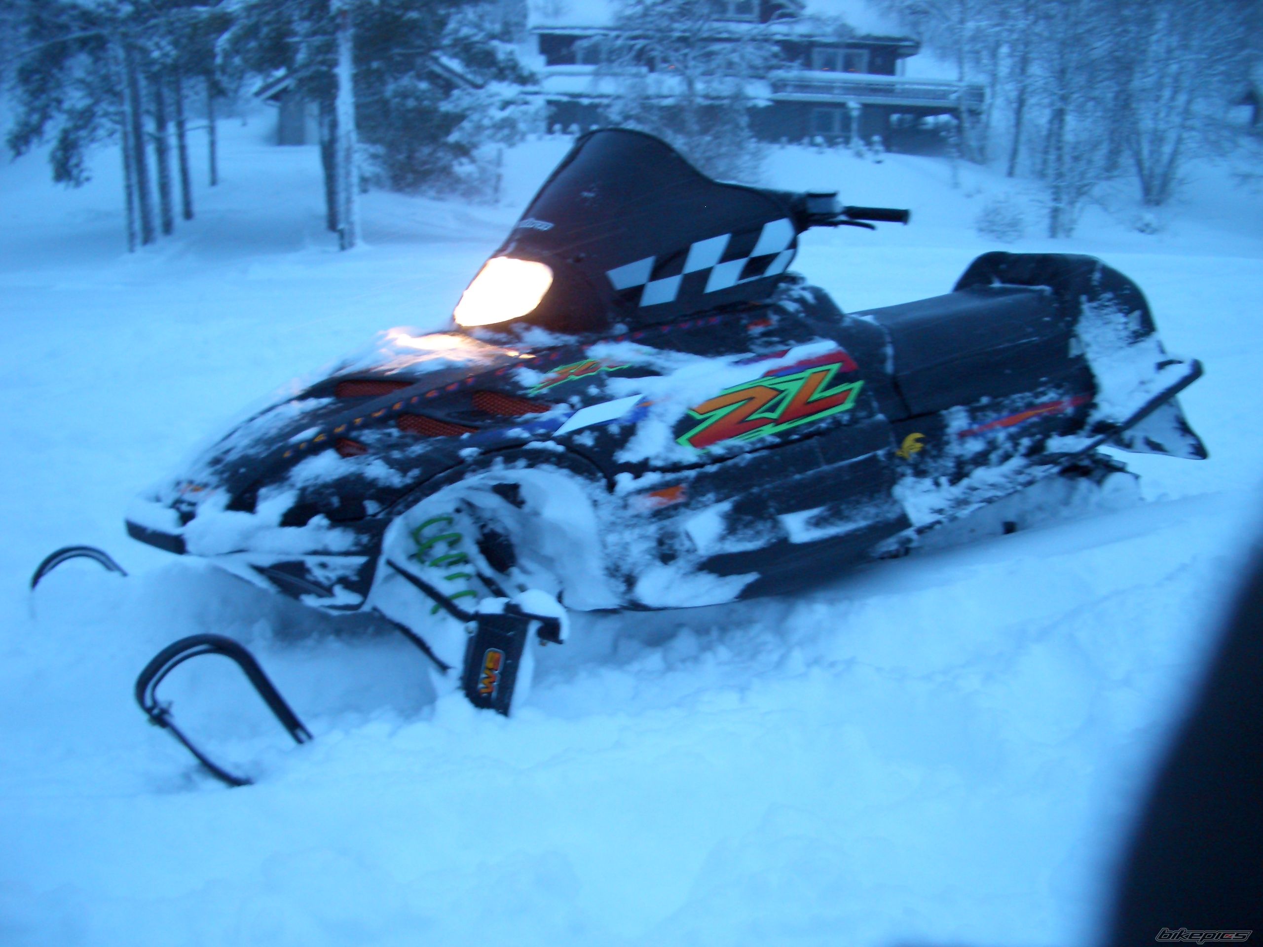 Photo 677715