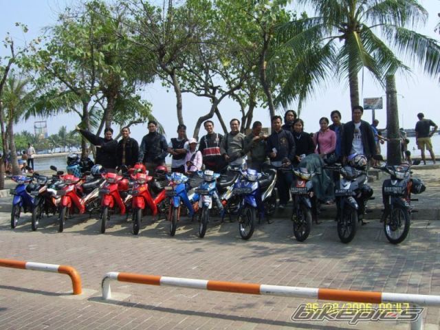 Photo 677885
