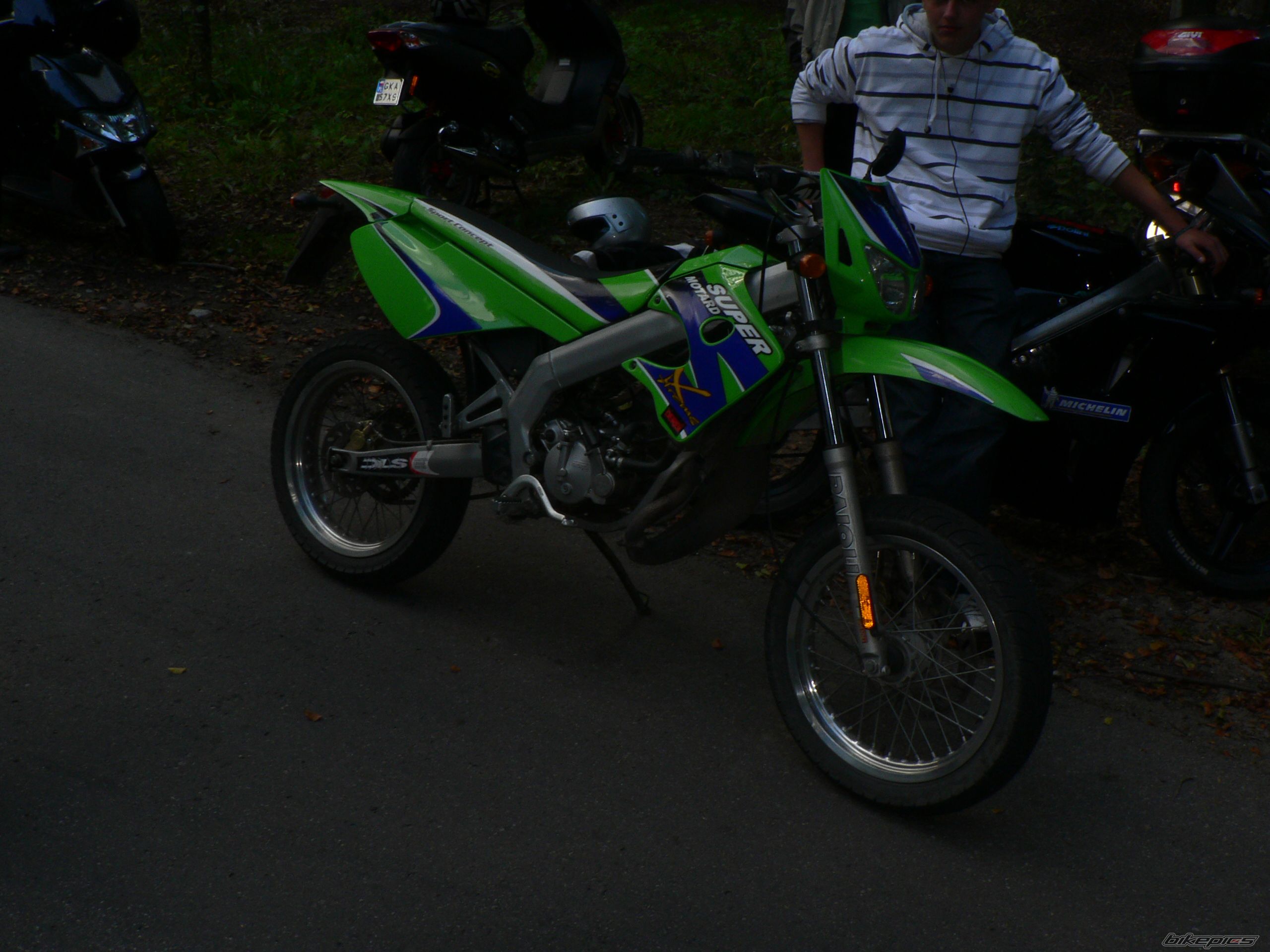 Photo 678090