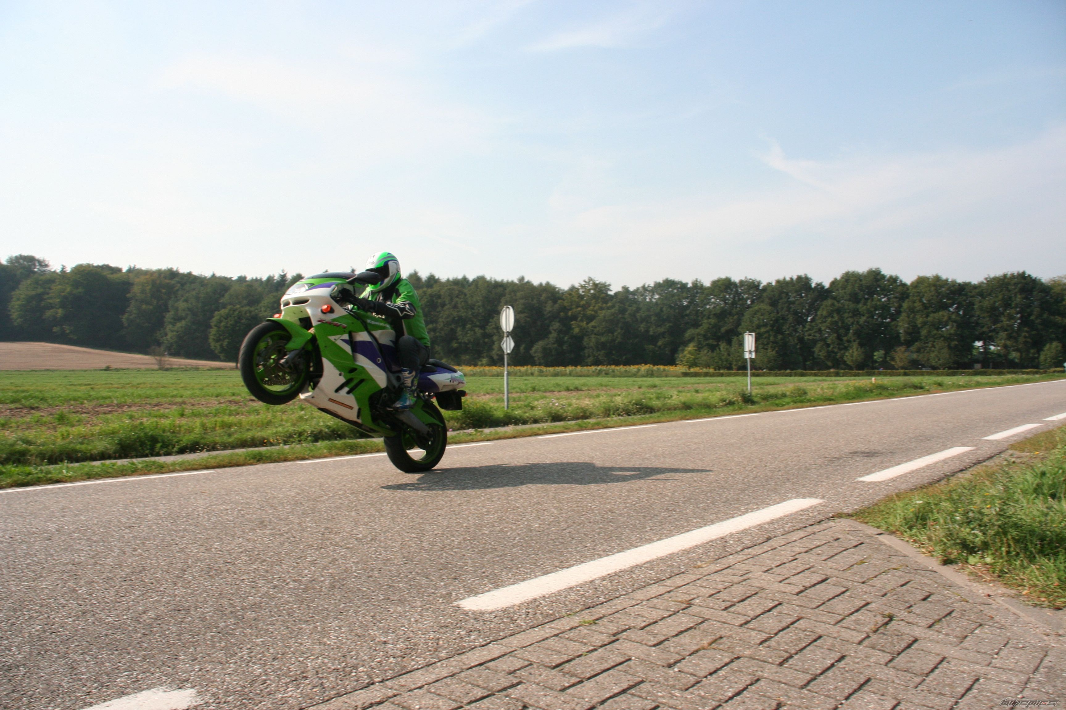 Bike Photo 680313