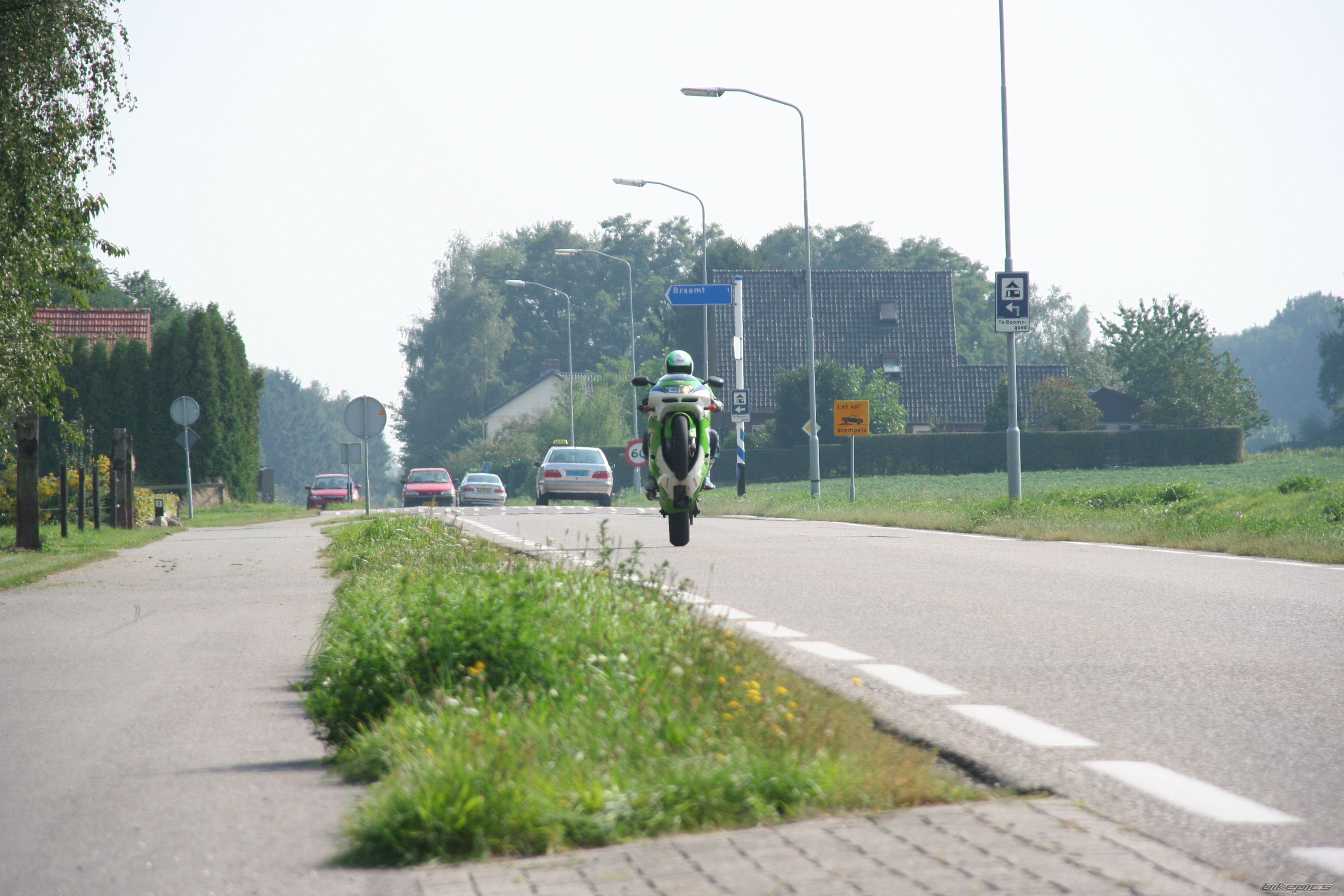 Bike Photo 680316