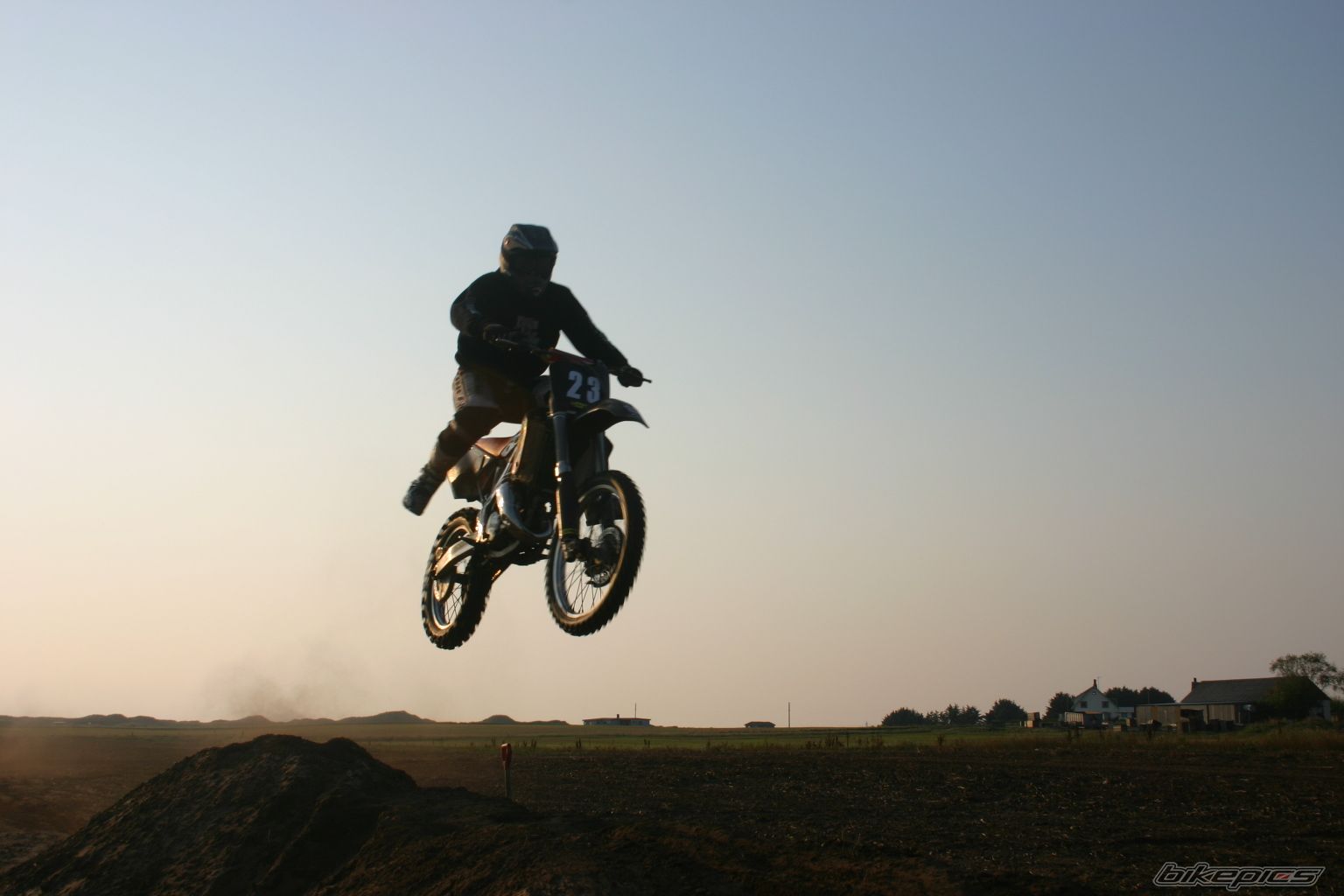 Bike Photo 680705