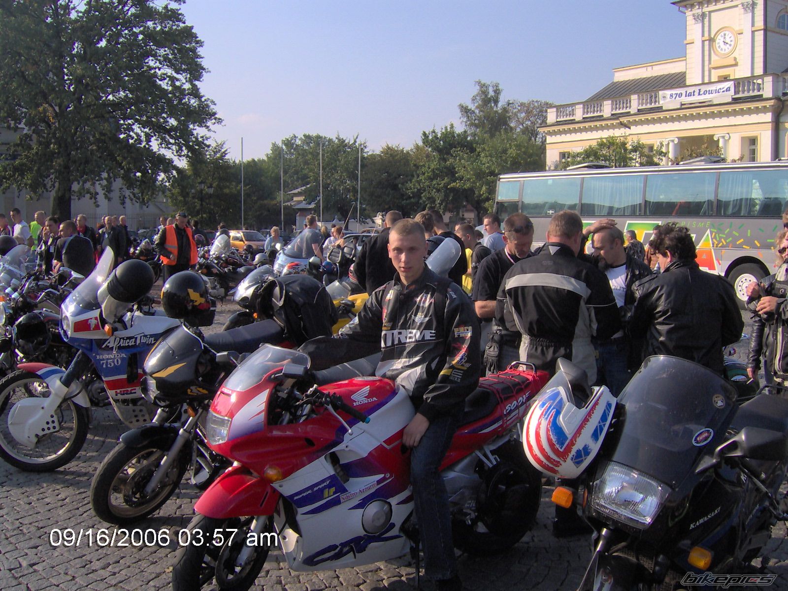 Photo 680821