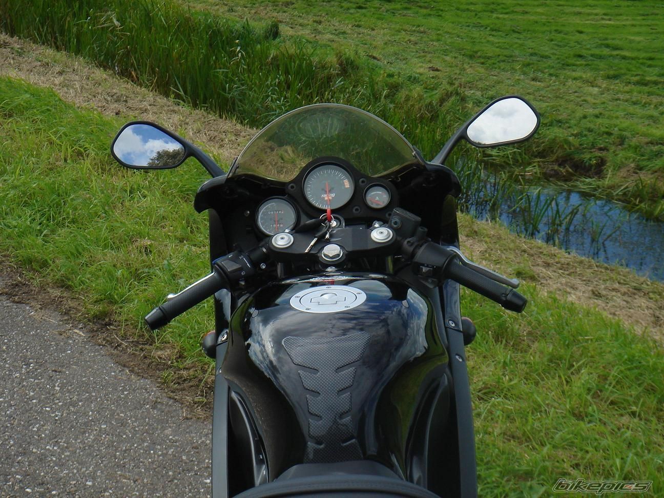 Photo 680993