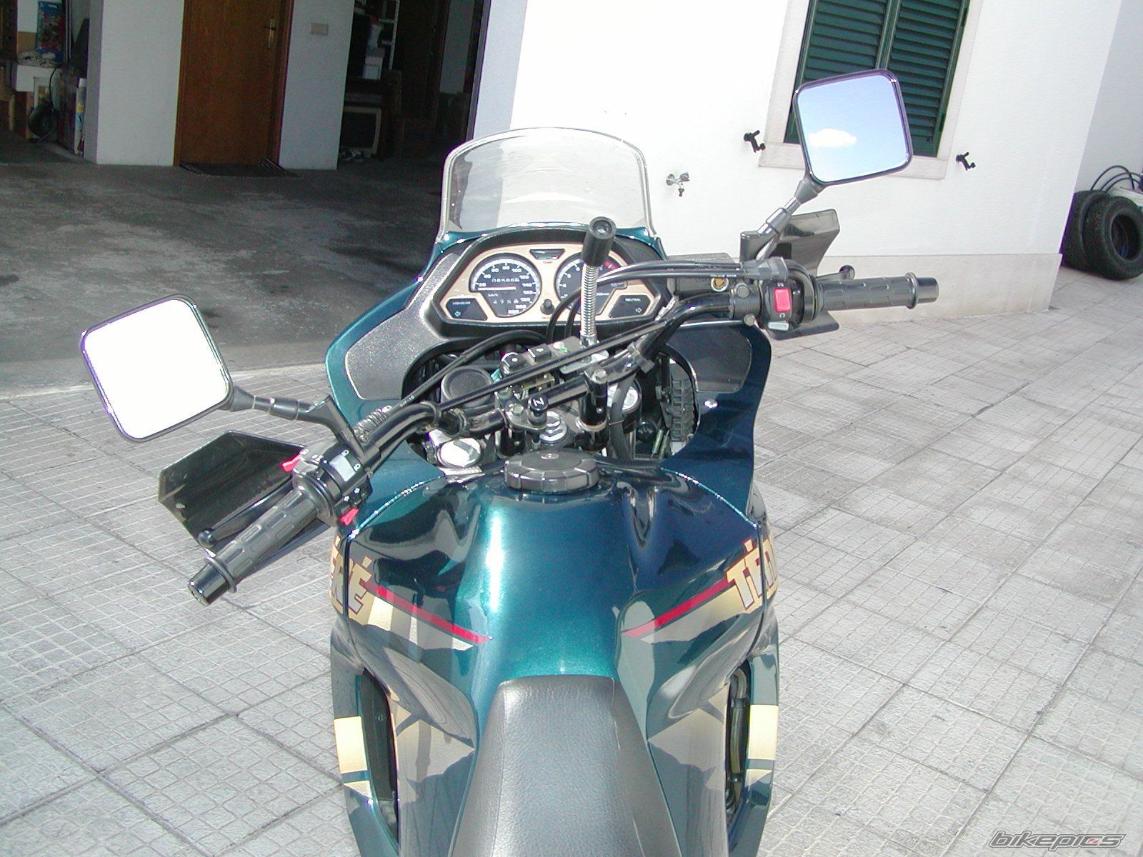 Photo 682796