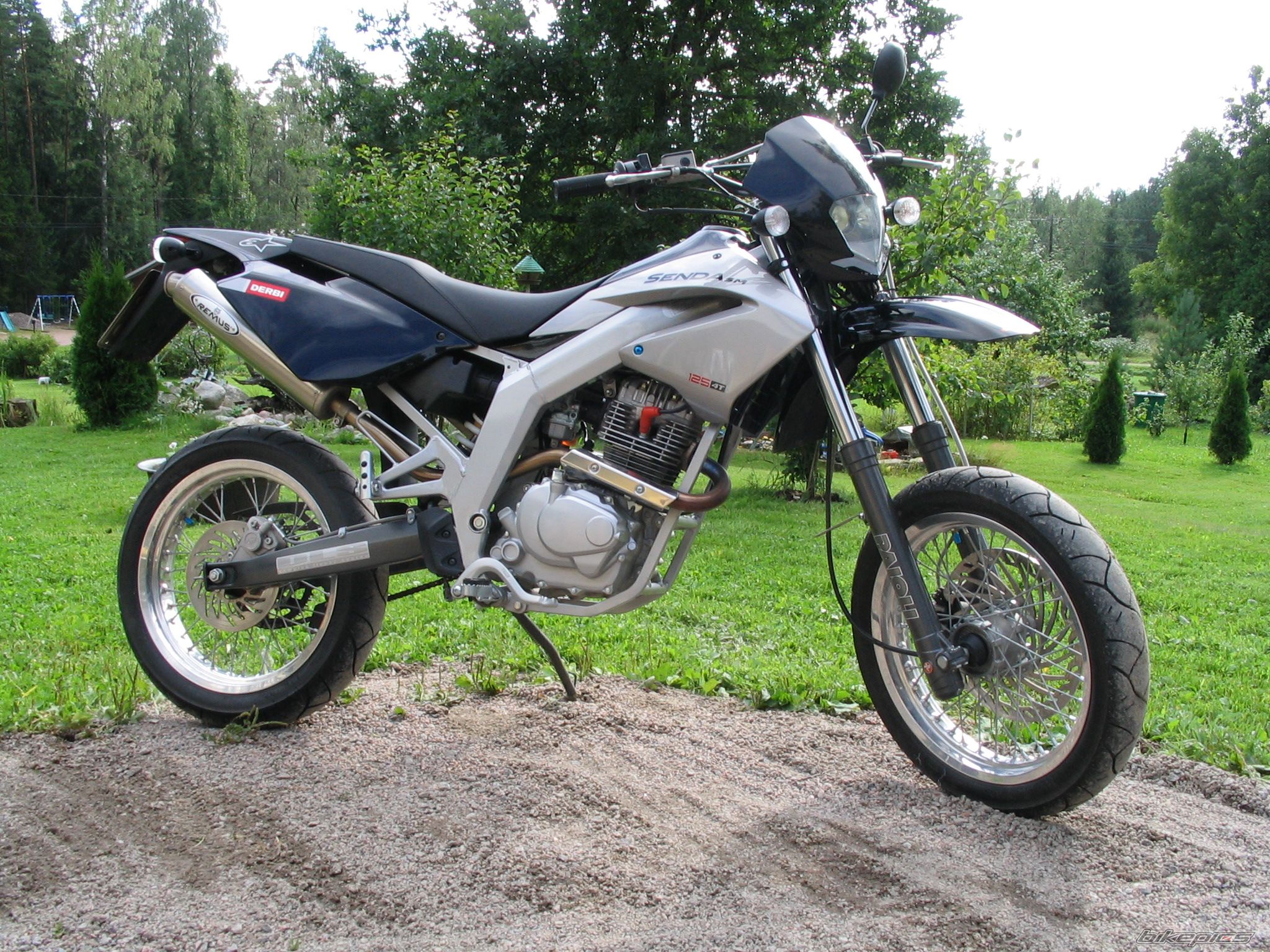 Bike Photo 683671
