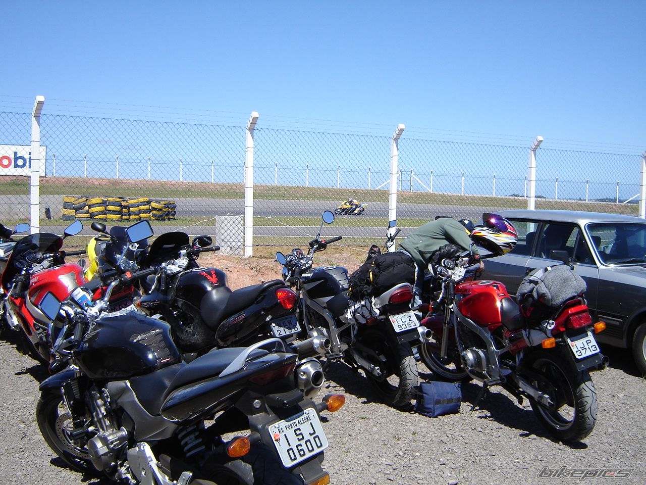Photo 687403