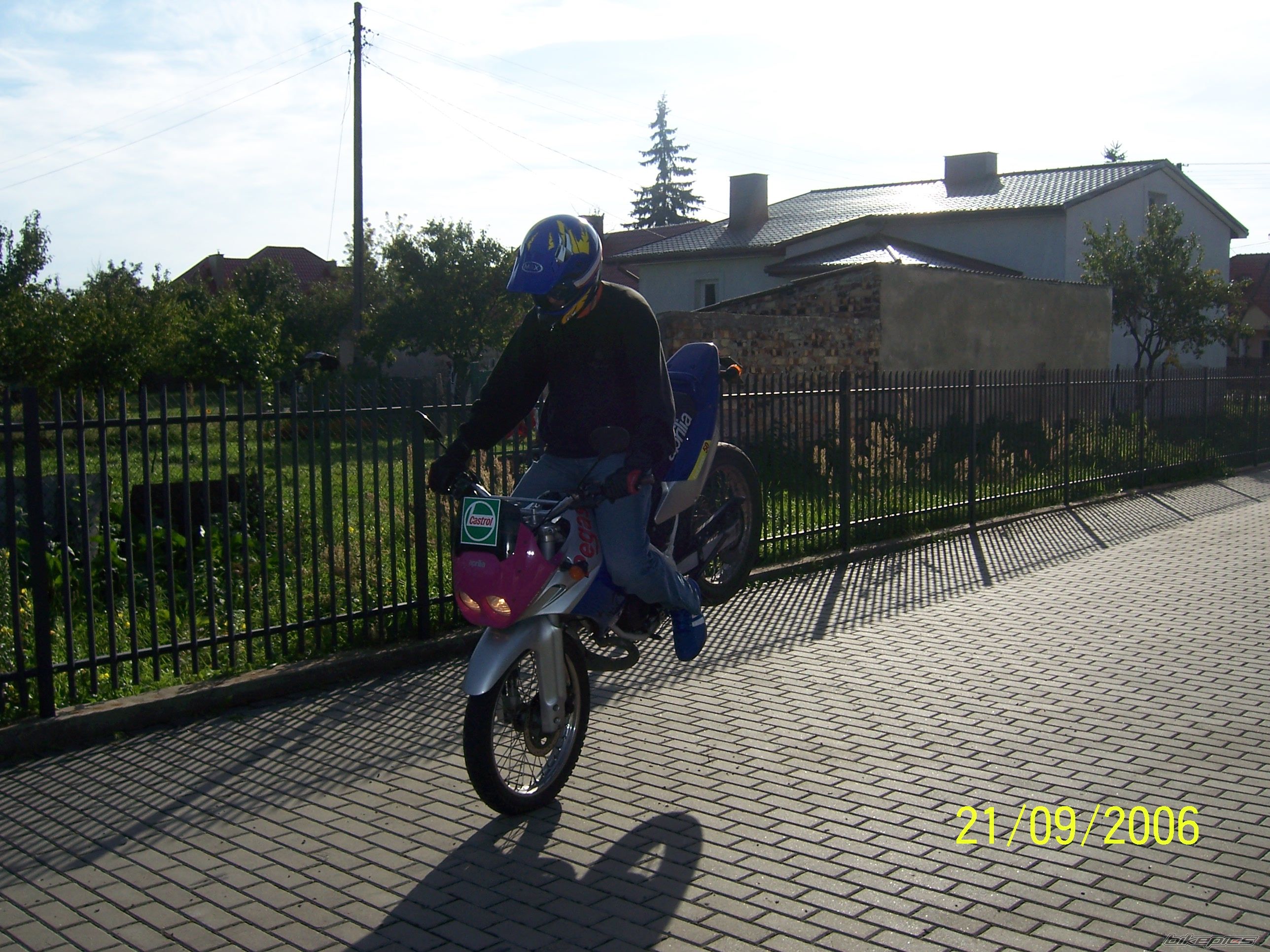 Photo 687692