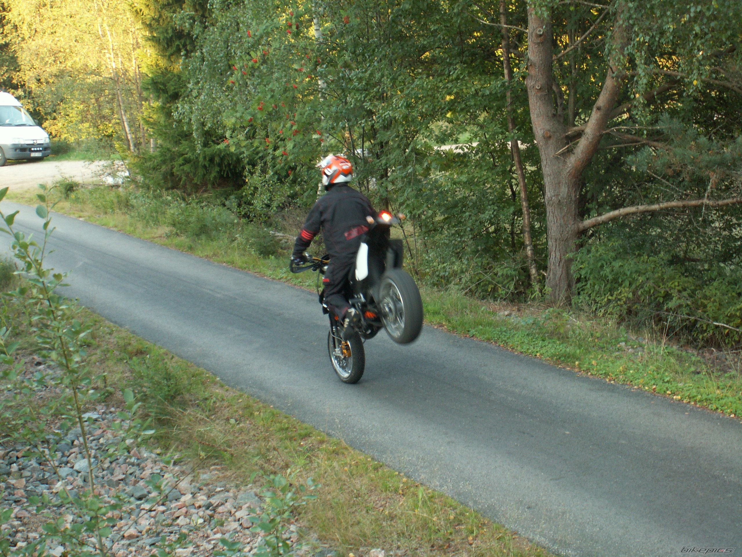 Photo 687784