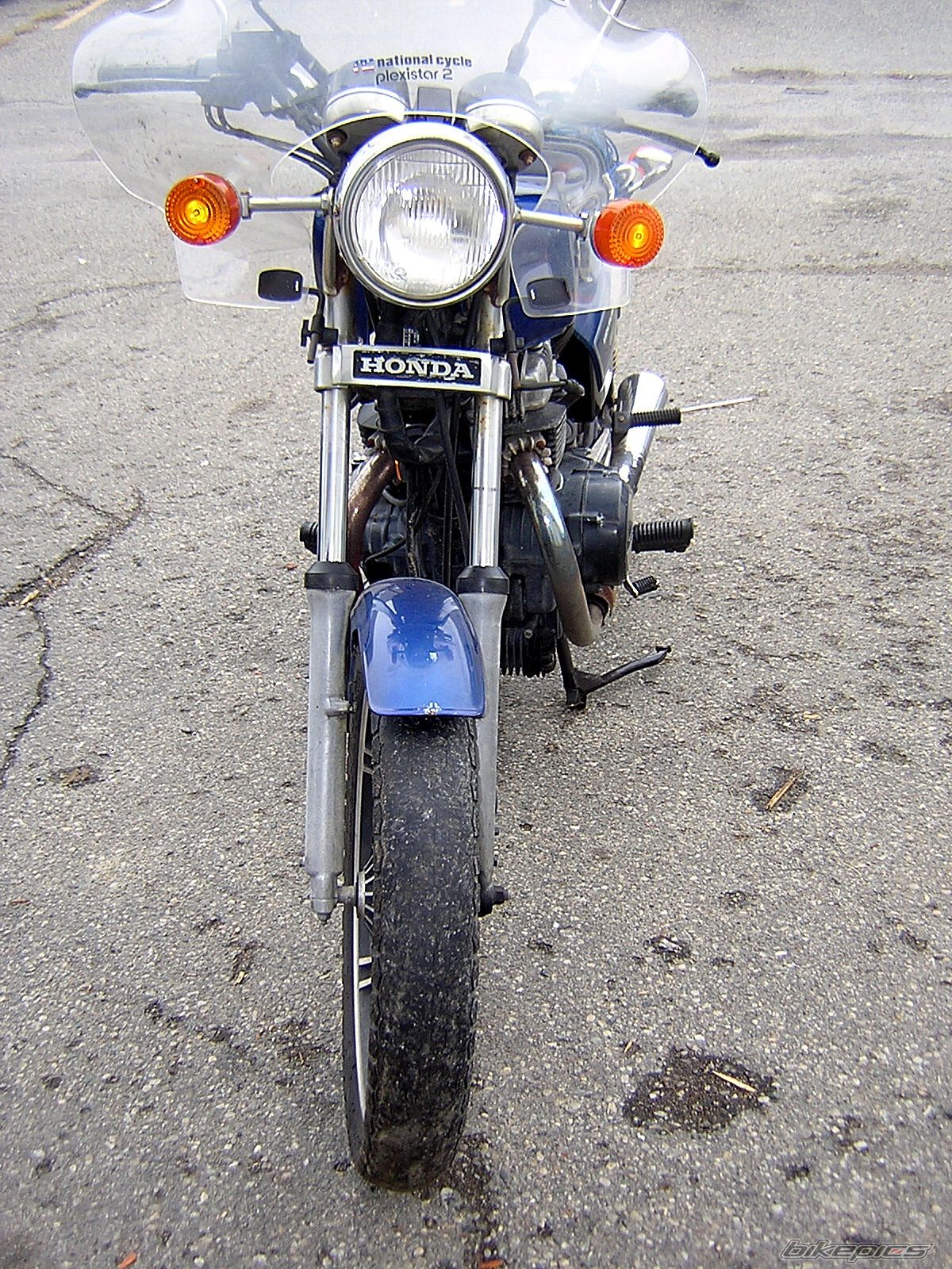 Photo 687942