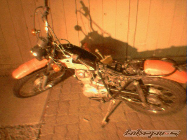 Photo 687998