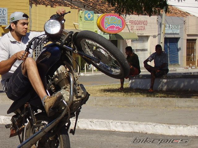 Photo 688247