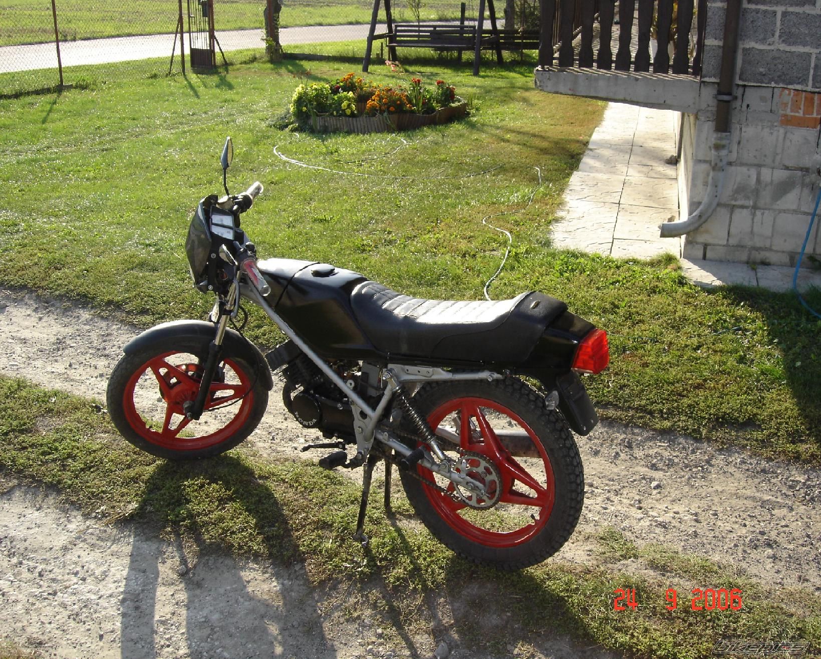 Bike Photo 689025
