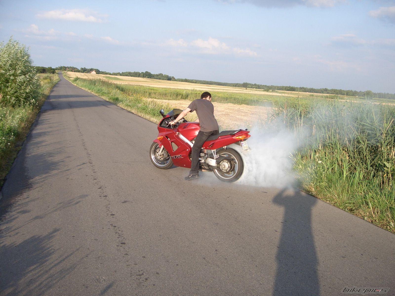 Bike Photo 689699