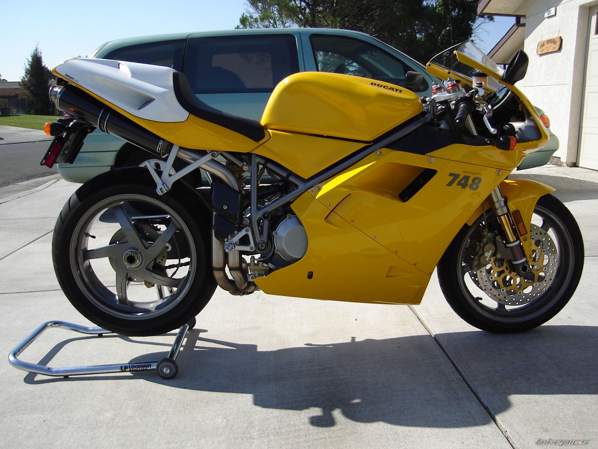 Bike Photo 690100