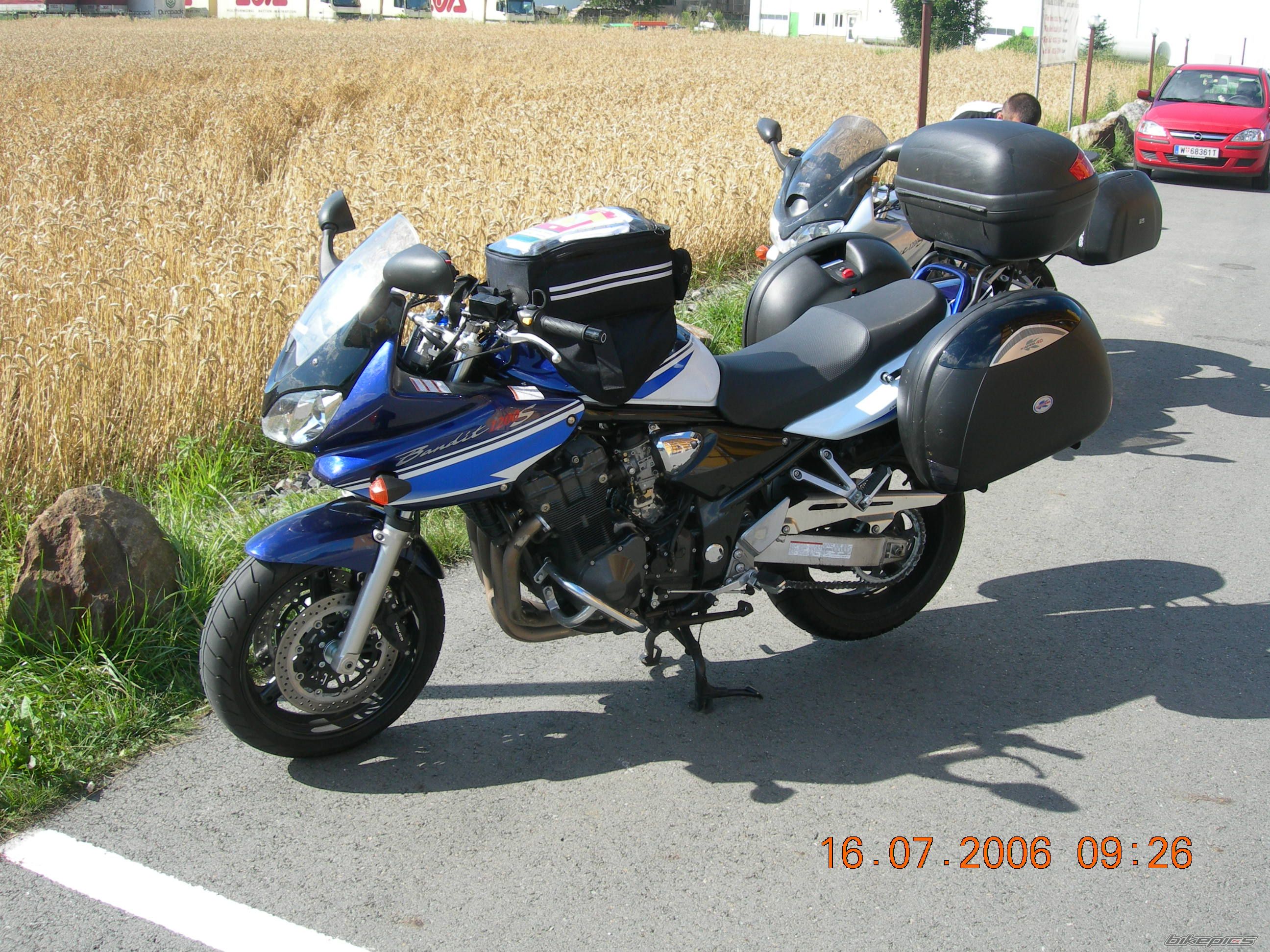 Photo 690247