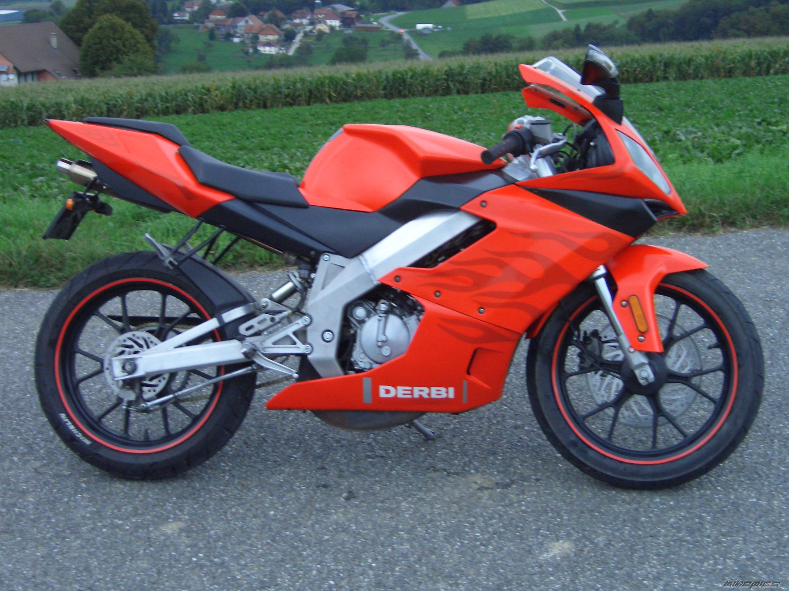 Bike Photo 690851