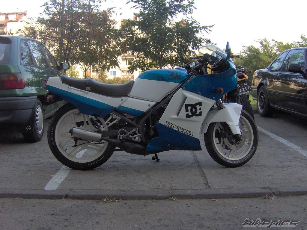 Photo 691033