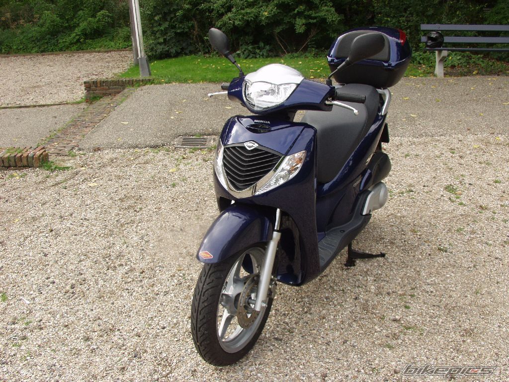 Photo 691652