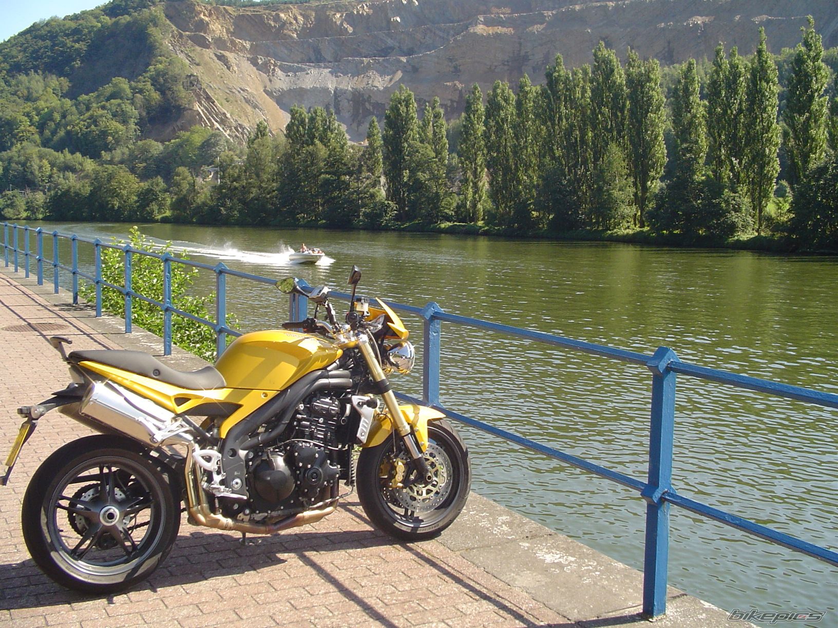 Bike Photo 691789