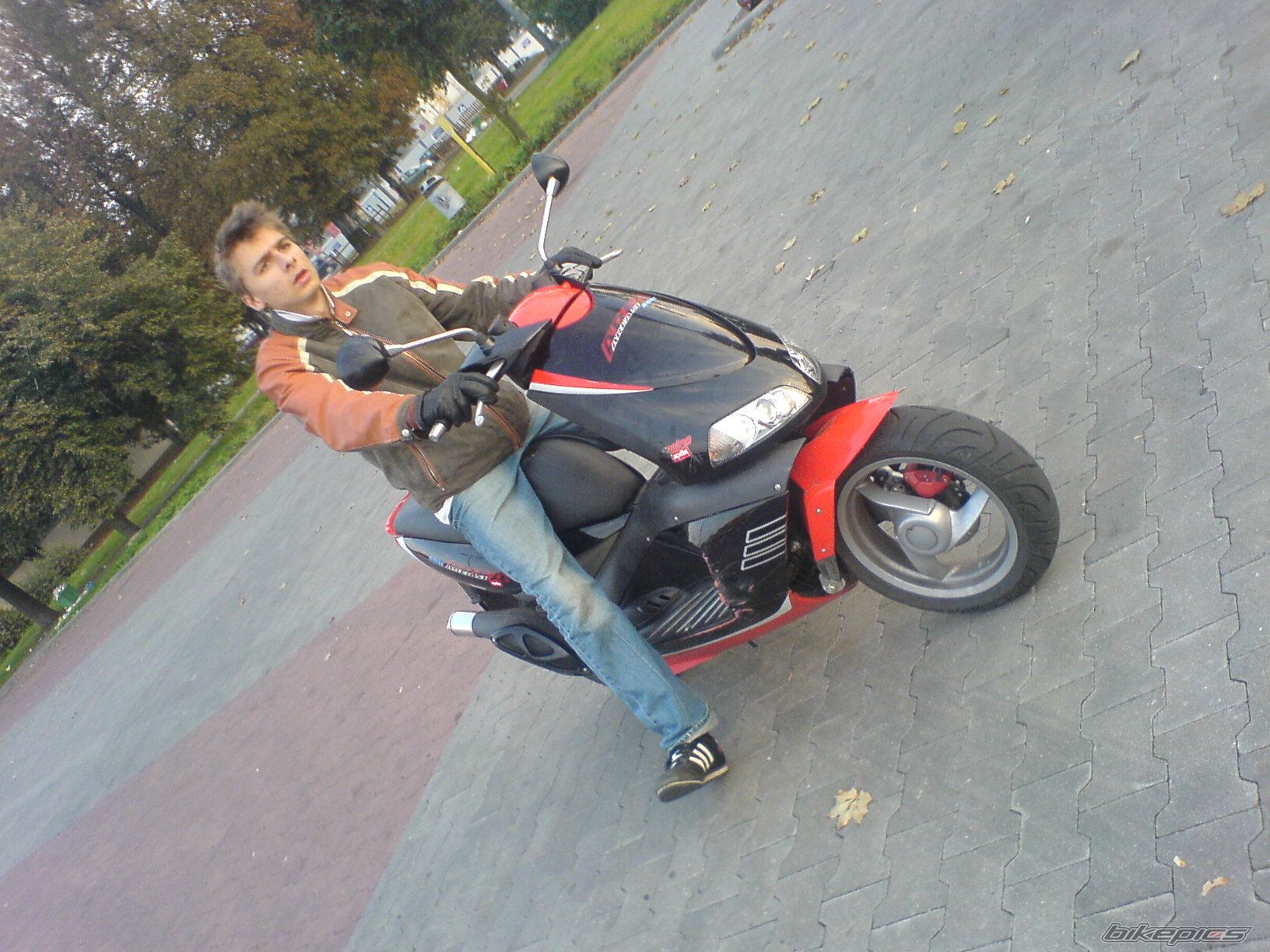 Bike Photo 691995