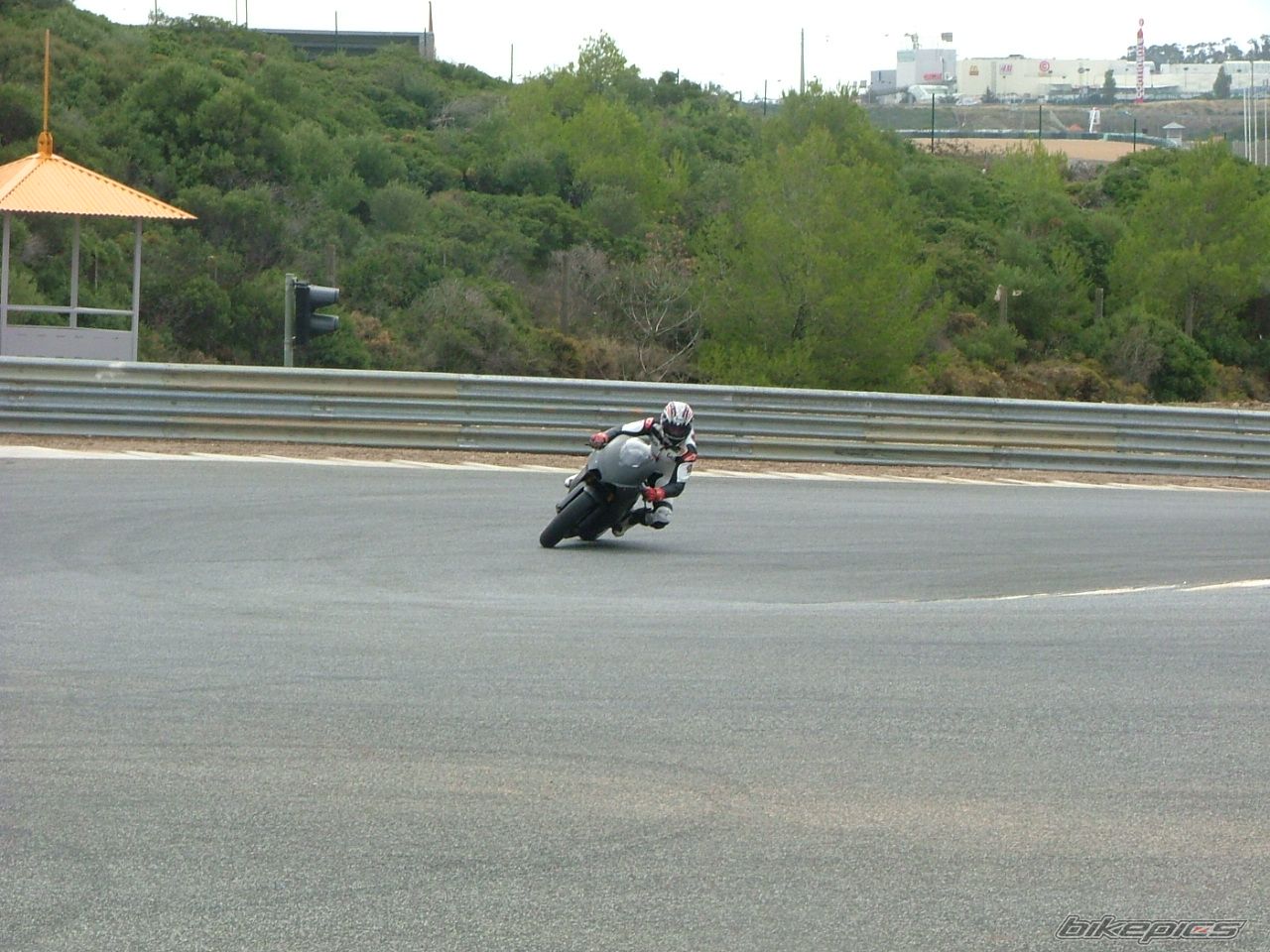 Photo 692051