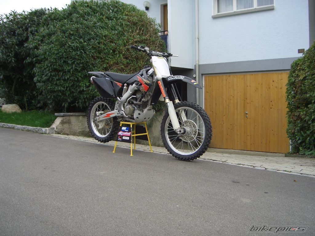 Photo 692485