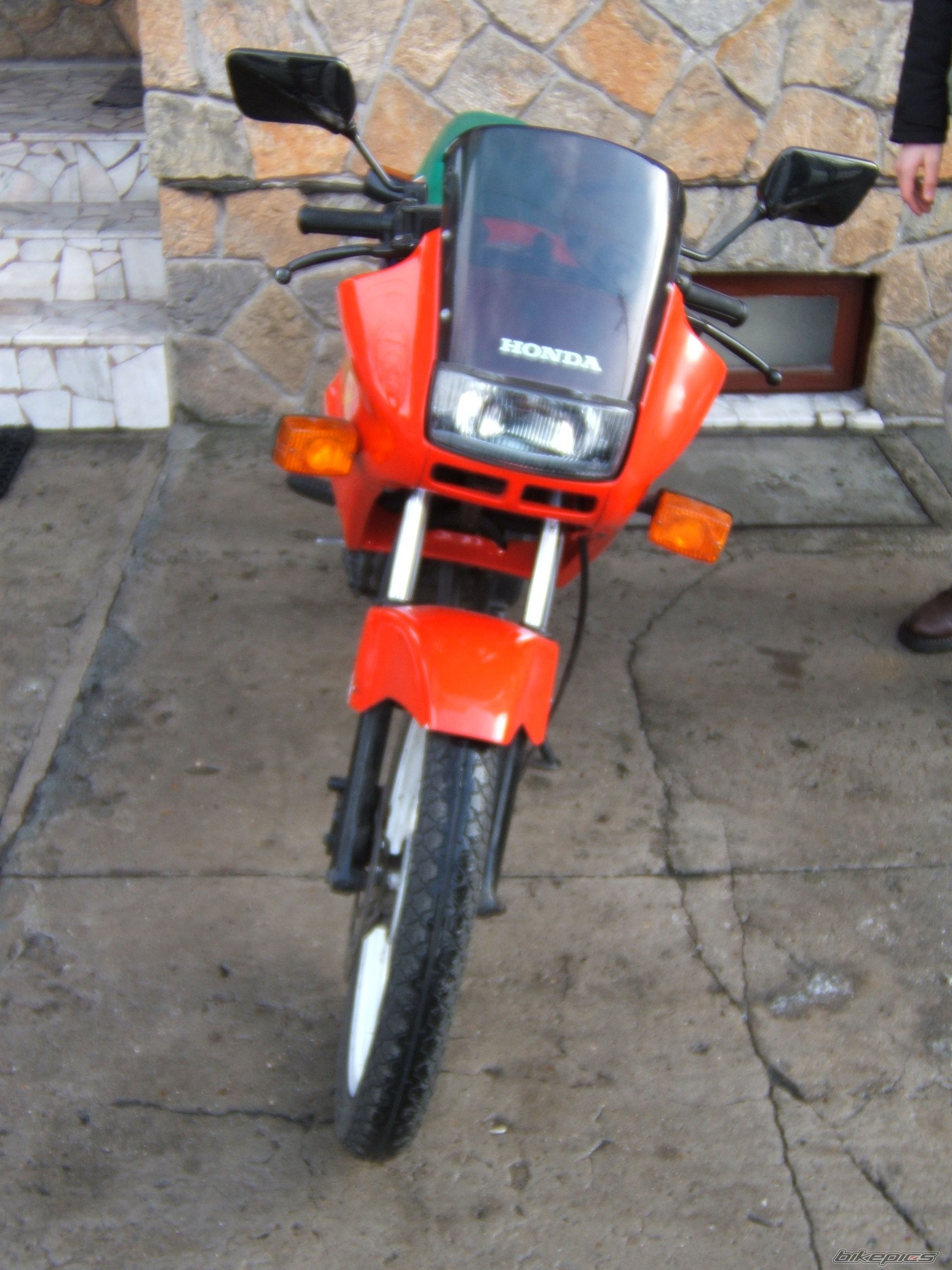 Photo 692491