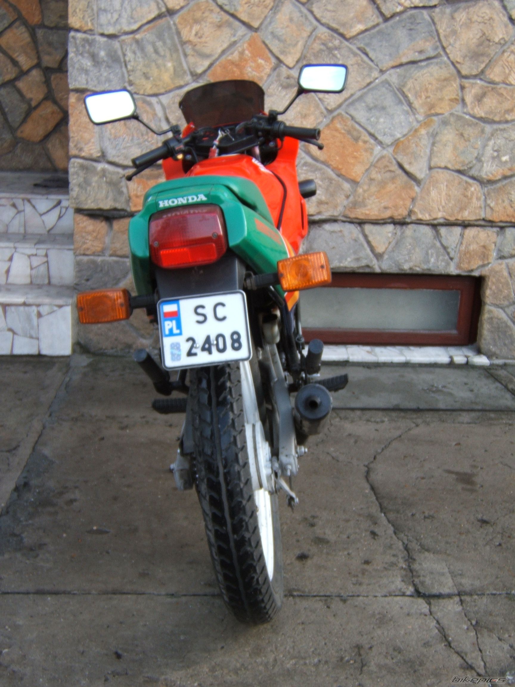 Photo 692493