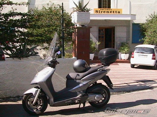 Photo 692611