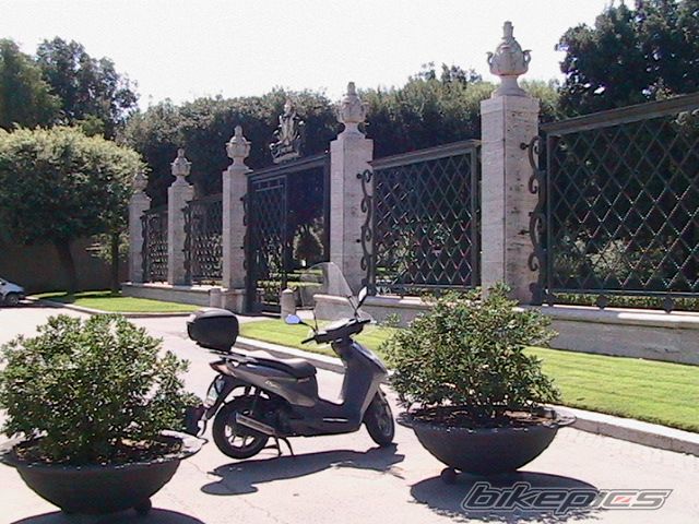 Photo 692619