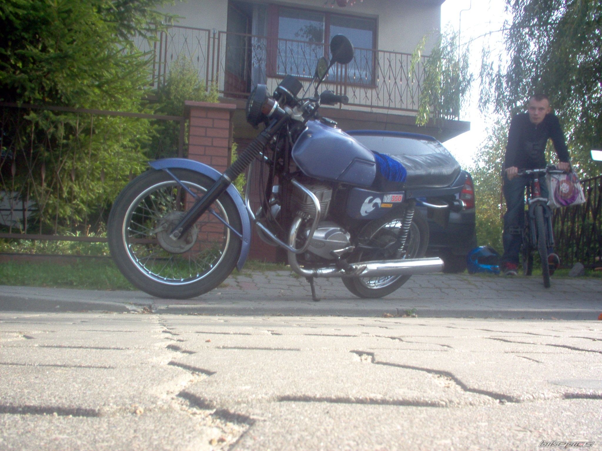 Photo 692645