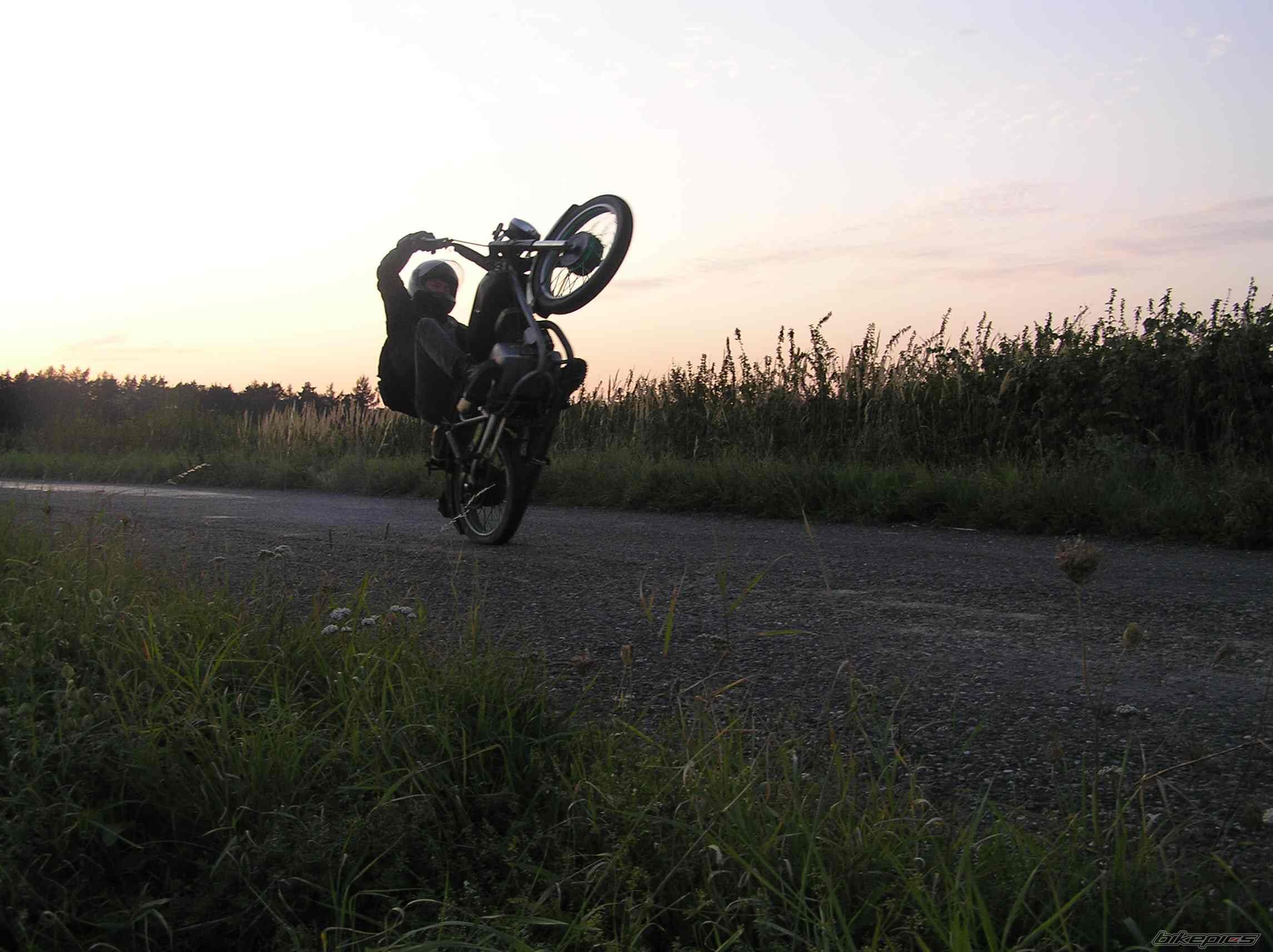 Bike Photo 692696
