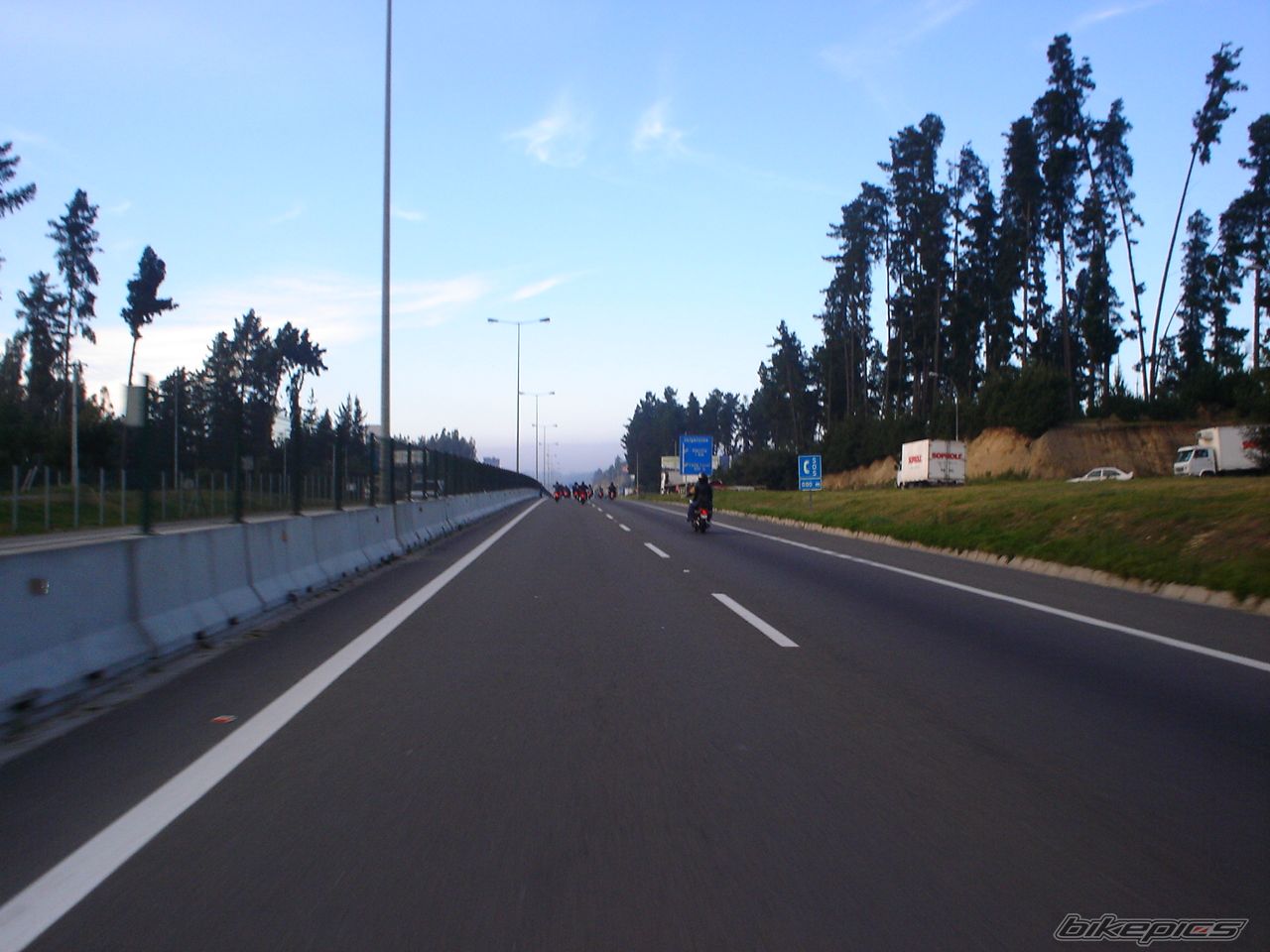 Photo 692985