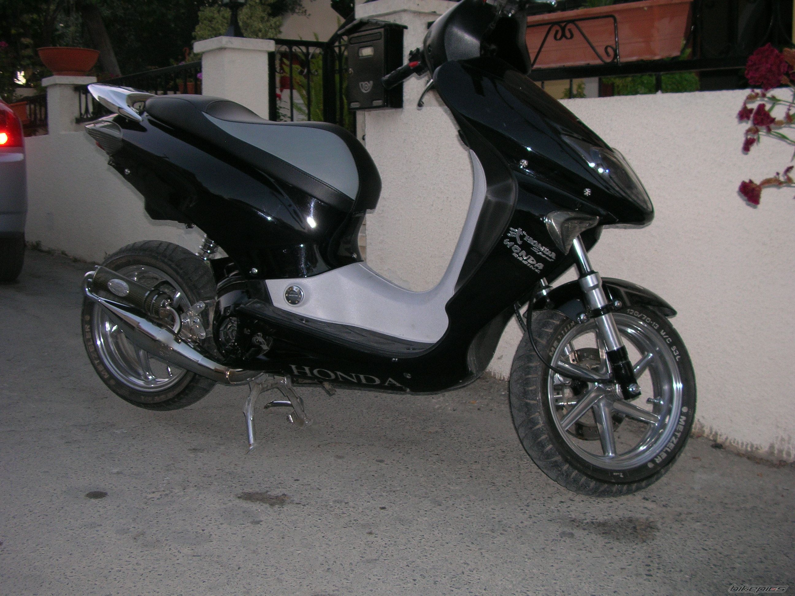 Bike Photo 693644
