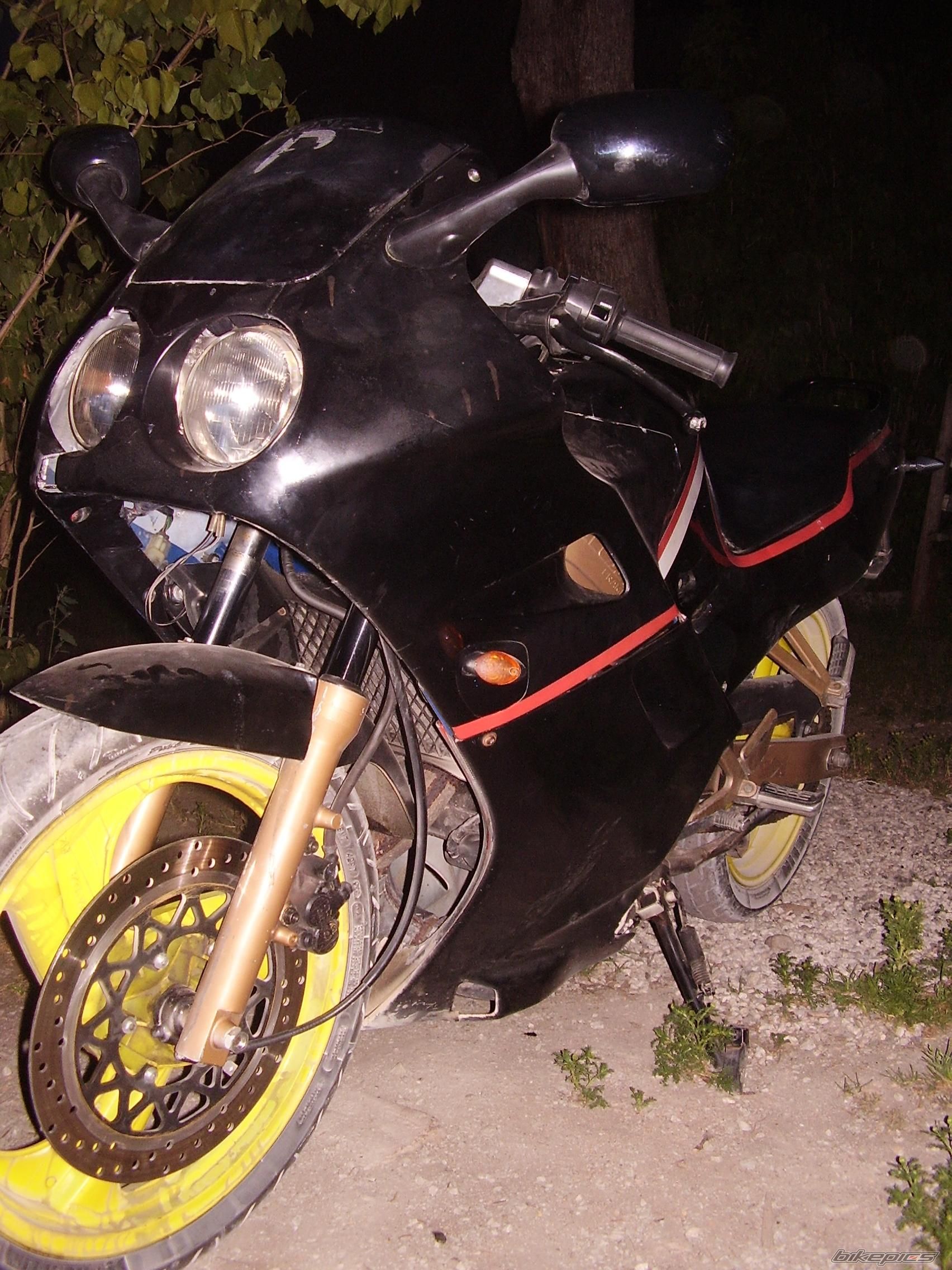Photo 693716