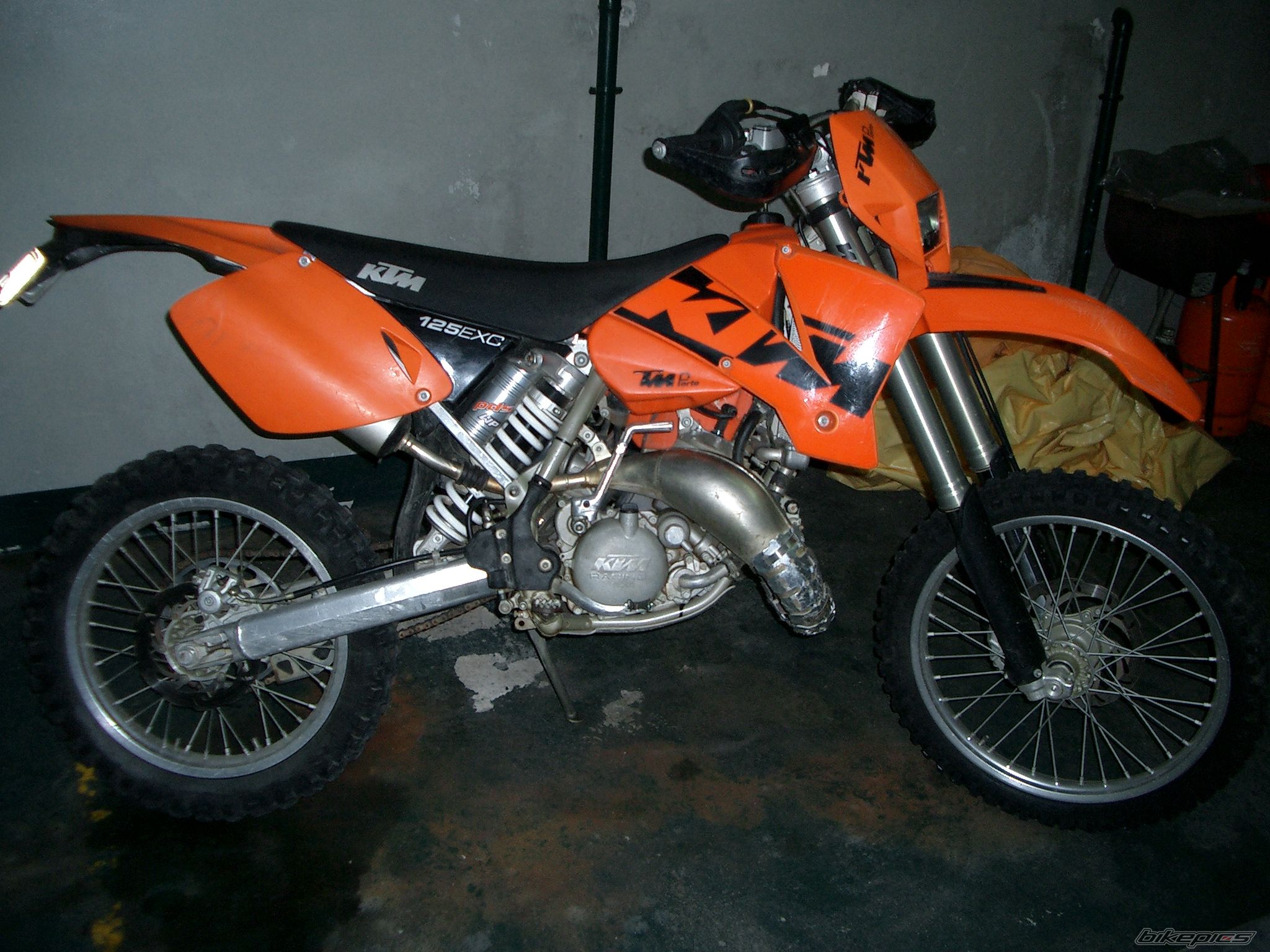 Bike Photo 695412