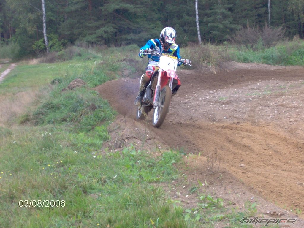 Photo 695718