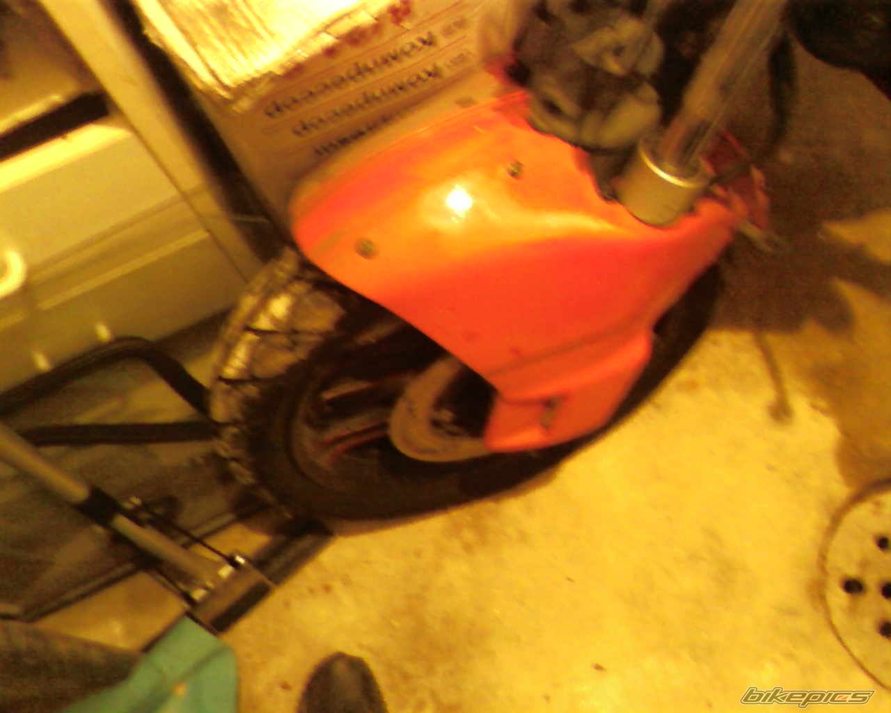 Photo 696045